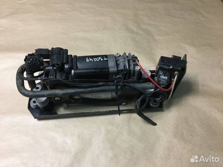 Компрессор подвески BMW 5 7 F01 F02 F10 F11