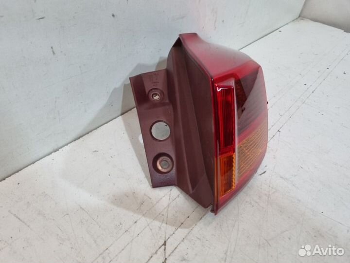 Фонарь задний правый Toyota Rav4 40 2013-2016