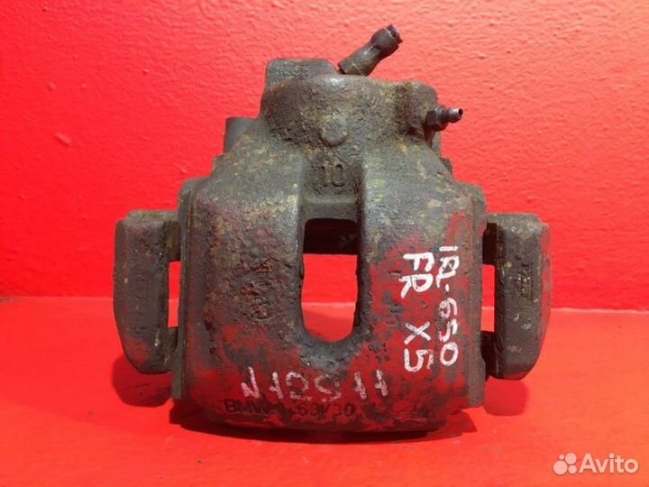 Суппорт передний правый Bmw X5 E53 M57D30 2003