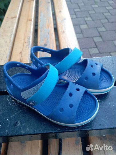 Сандали crocs звоните