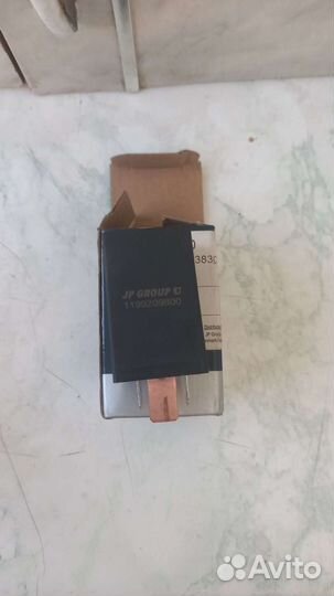 Реле 409 бензонасоса шкода октавия тур