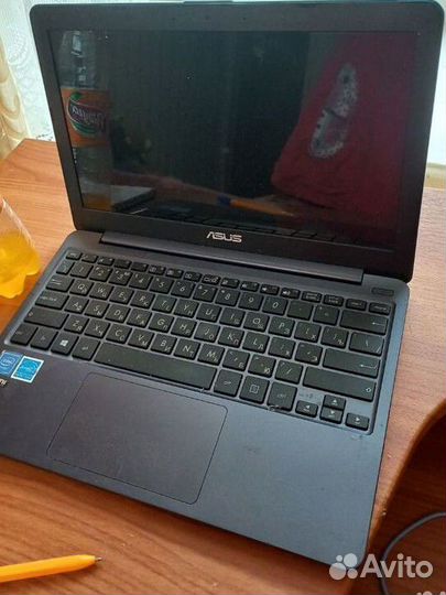 Нетбук Asus
