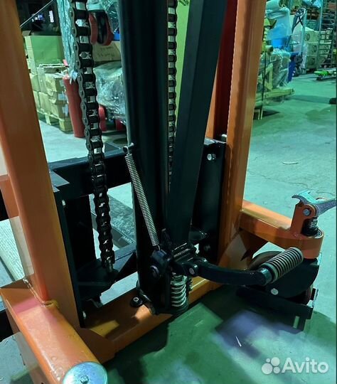 Штабелер гидравлический