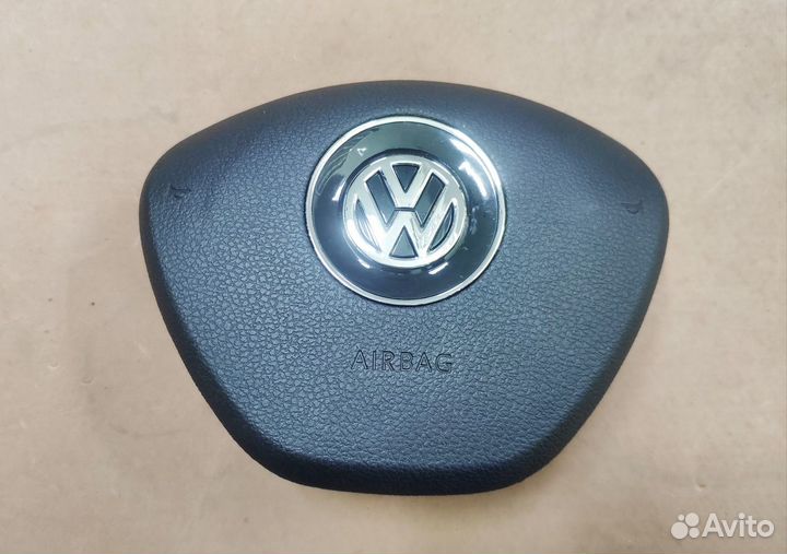 Накладка руля Volkswagen Polo с 2015 года