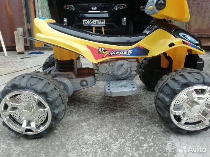 Детский квадроцикл на аккумуляторе(электрический)