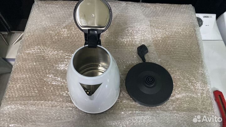 Электрочайник Esperanza Victoria EKK013W