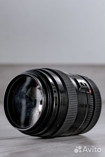 Canon ef 85mm f 1.8 usm