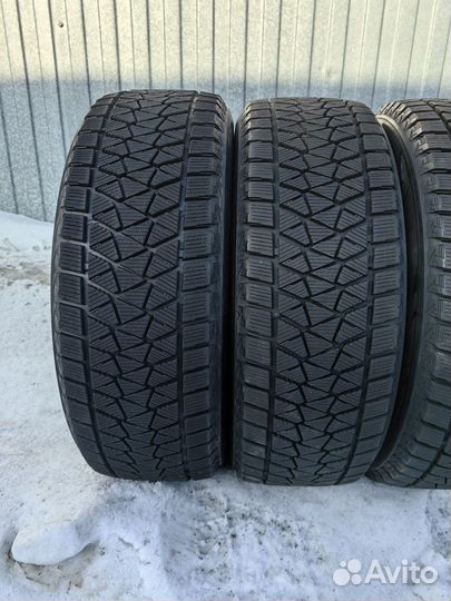 Bridgestone Blizzak DM-V2 225/60 R17 99Q
