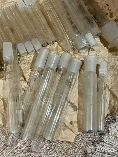 Стеклянная лабораторная посуда