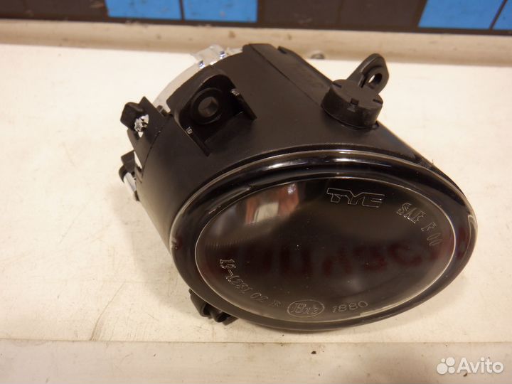 Фара противотуманная правая Ford Mondeo 3