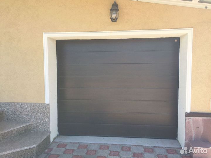 Гаражные ворота 3*2,5 Herman Херман