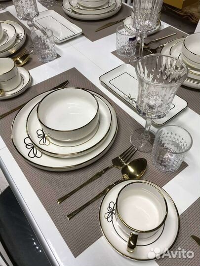 Набор столовой посуды