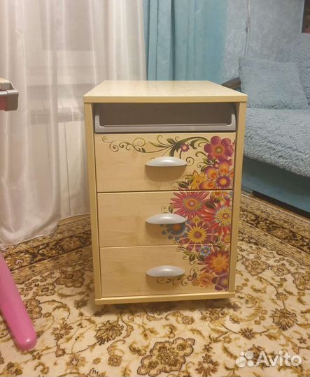 Растущий стол+стул+тумба Дэми