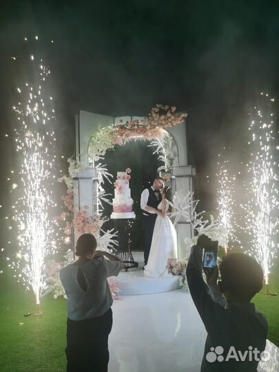 Холодные фонтаны на свадьбу