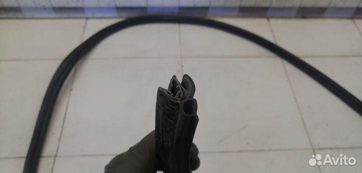 Уплотнитель багажника Focus II 2005-2008