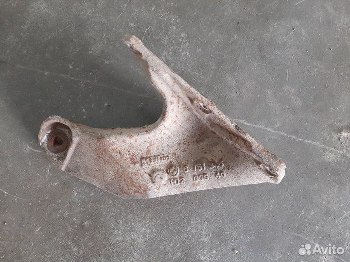 Кронштейн двигателя Bmw X5 E53 3.0D 2003