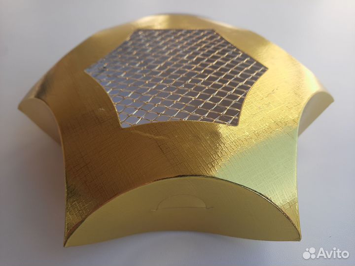 Коробка подарочная