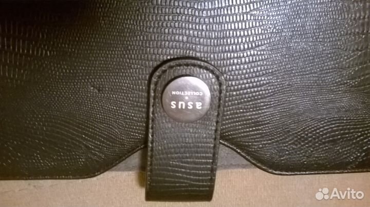 Фирменный чехол Asus