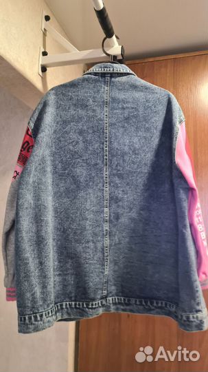 Джинсовая куртка oversize с принтом