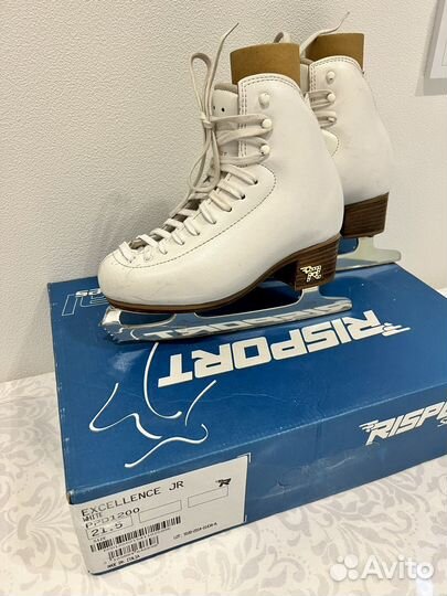 Фигурные коньки risport 215
