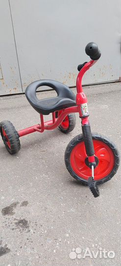 Трехколесный велосипед