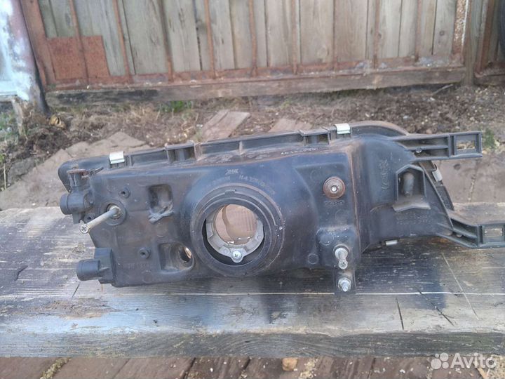 Фара б/у Nissan almera N 15