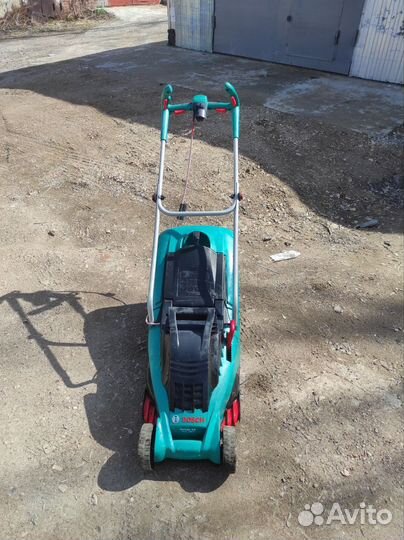 Газонокосилка электрическая Bosch rotak 34