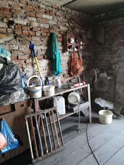 Гараж, > 30 м²