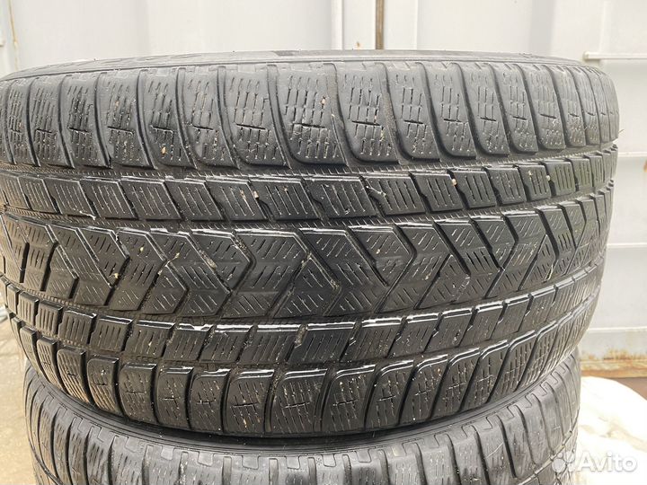 Pirelli Scorpion Winter 295/35 R21