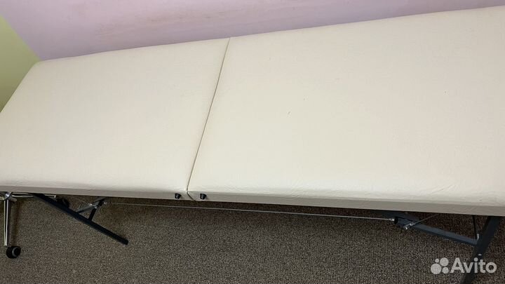 Кушетка для наращивания ресниц