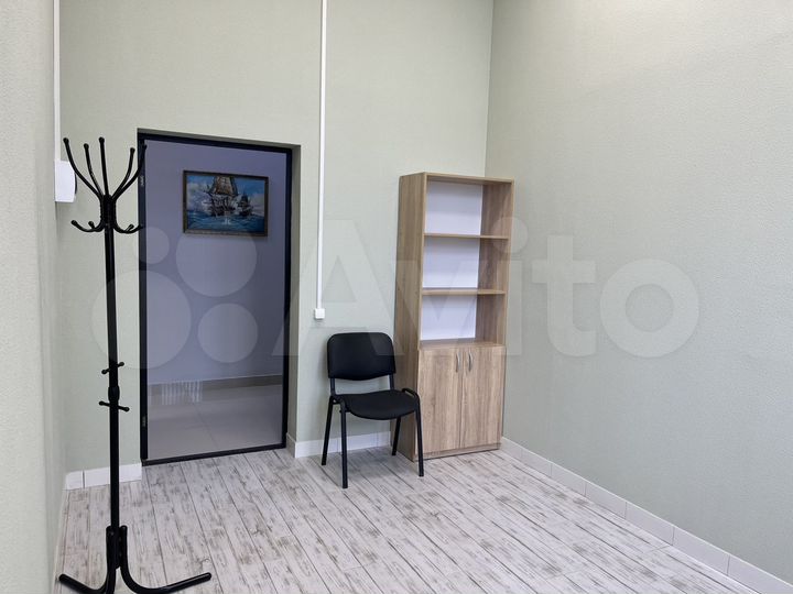 Офис, 7 м². Каникулы. Новая мебель