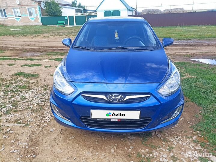 Hyundai Solaris 1.4 МТ, 2012, 180 000 км