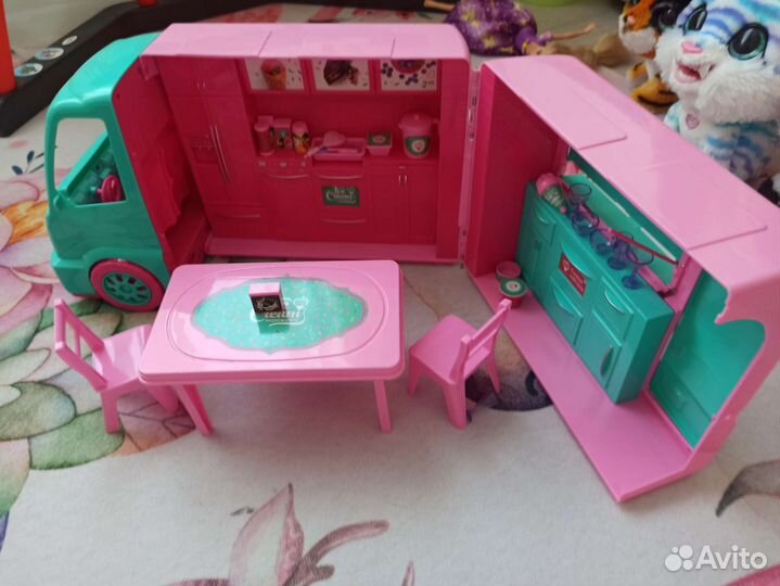 Игрушка фургон с мороженым