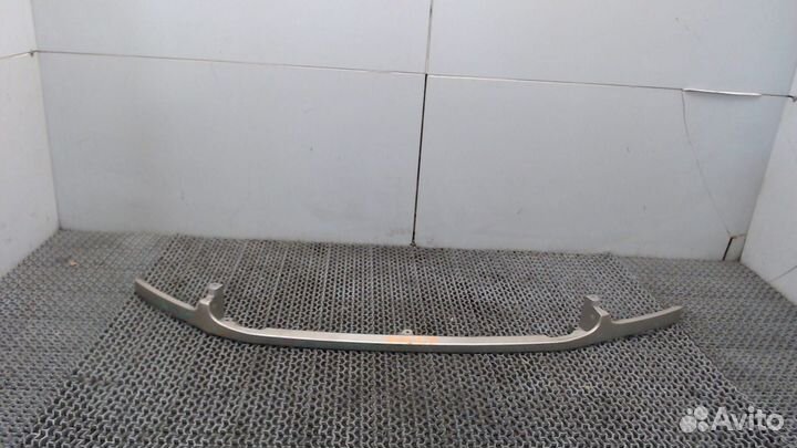 Ресничка под фару Toyota Tundra, 2000