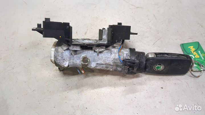 Замок зажигания Skoda Octavia (A5), 2011