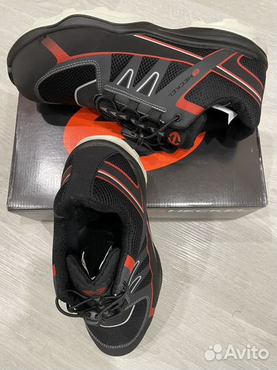 Ботинки демисезонные 46 размера