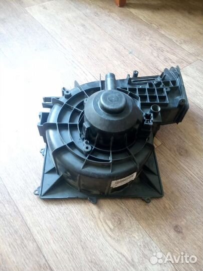 Моторчик отопителя Nissan Almera n16