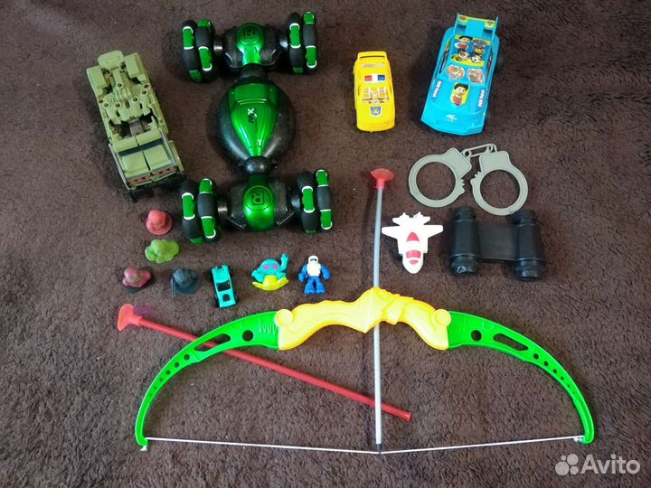 Игрушки для мальчиков. Гонки Машина