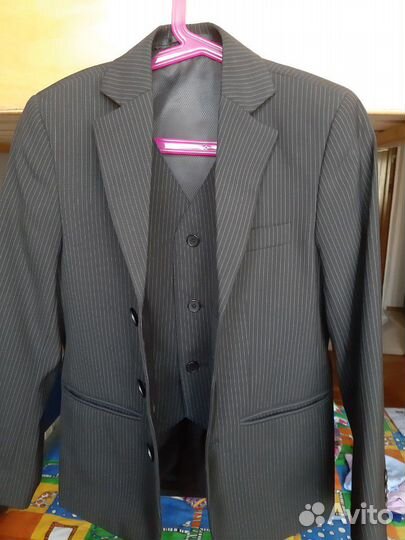 Пиджак и жилет школьный для первоклассника