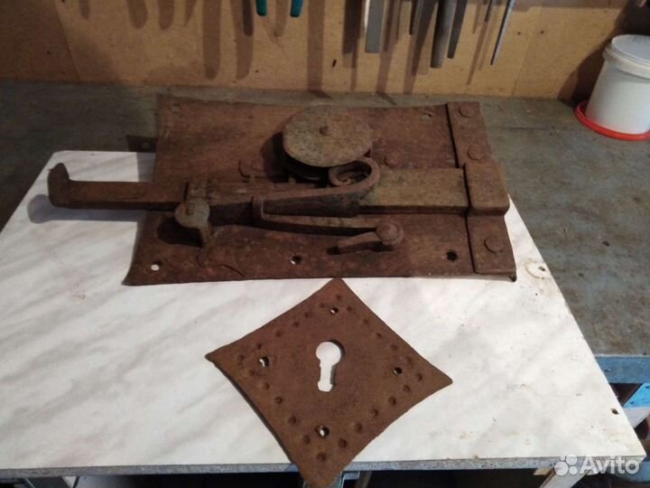 Замок амбарный