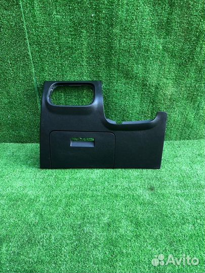 Накладка торпедо нижняя левая Chery Bonus