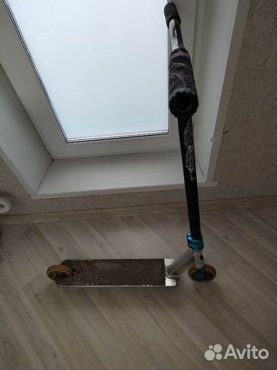 Трюковой самокат кастом парк