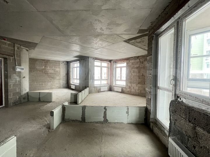 2-к. квартира, 65 м², 2/8 эт.