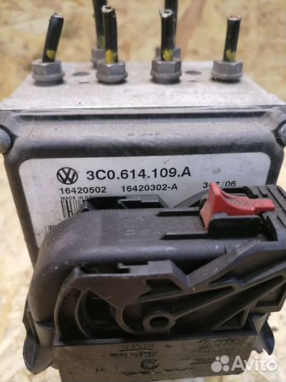 Блок ABS Volkswagen Passat B6