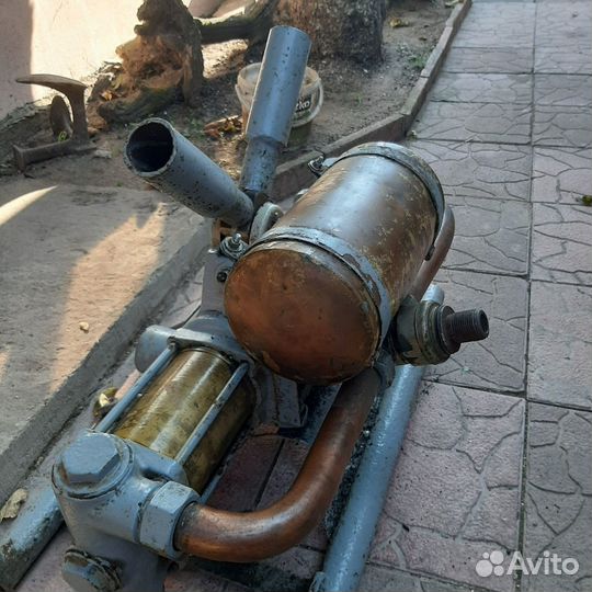 Водяная плунжерная помпа ручная