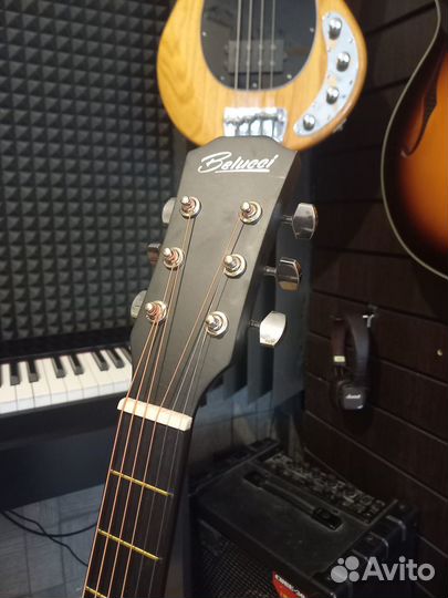 Акустическая гитара чёрная матовая