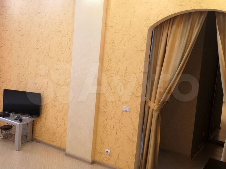 1-к. квартира, 42 м², 2/9 эт.