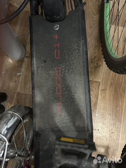 Электрический самокат с сиденьем