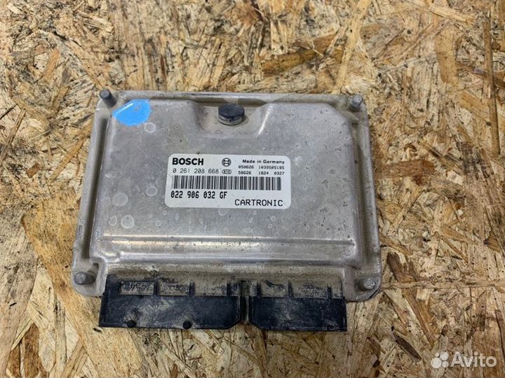 Блок управления двигателем Porsche Cayenne 955 3.2