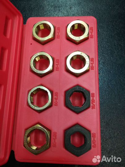 Набор плашек для резьбы Force 8пр